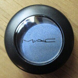 MAC Moon's Reflection Eye Shadow